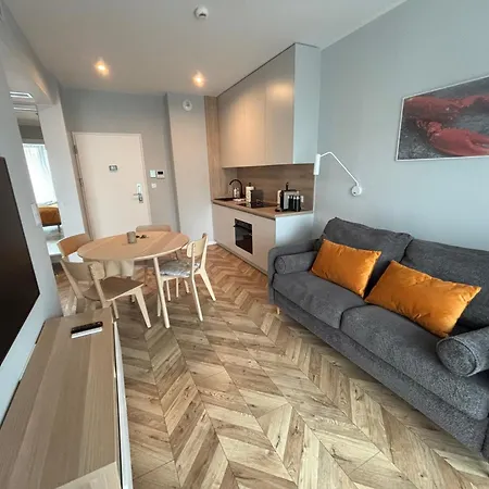 Homar Aktena Shellter Apartmán