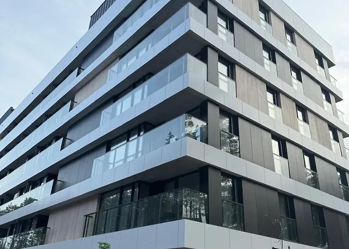 Homar Aktena Shellter *