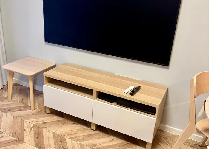 Homar Aktena Shellter